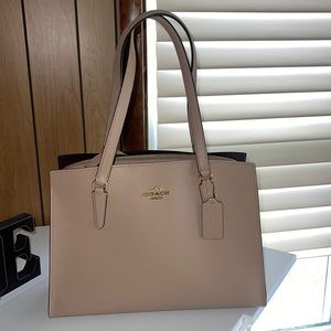 Authentic Coach Tatum Carryall.